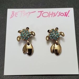 Betsey Johnson gold tone fish earrings
